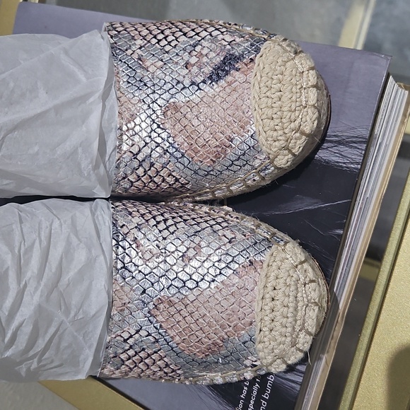 Snakeskin Wedge Sandals / Vince Camuto - Picture 4 of 8